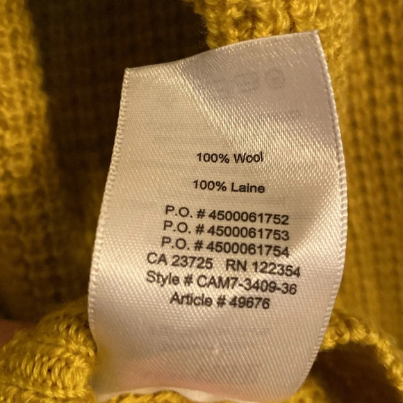 Aritzia Wilfred Free women’s crew neck sweater-small 100% wool-great condition - Picture 3 of 6